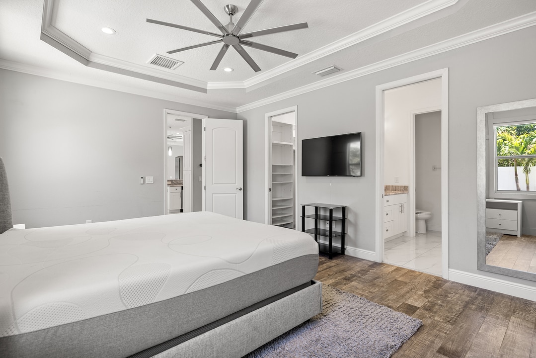 Property p4 image 26